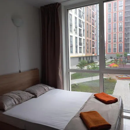 смарт студио на шевченка 60 семицвіт *