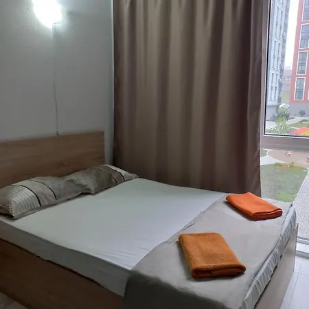 смарт студио на шевченка 60 семицвіт Apartment Lviv