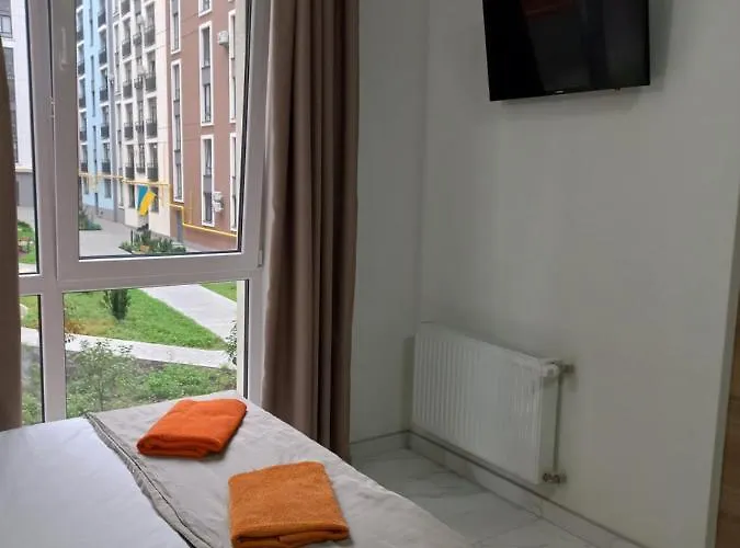 смарт студио на шевченка 60 семицвіт